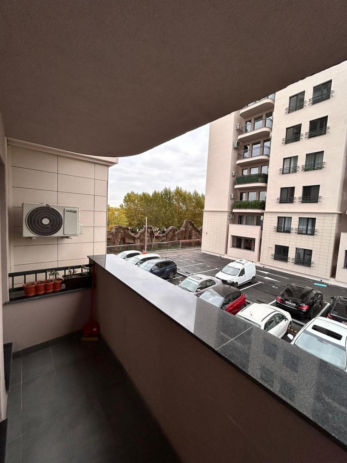 Summit Stay Apartment Бухарест Екстер'єр фото
