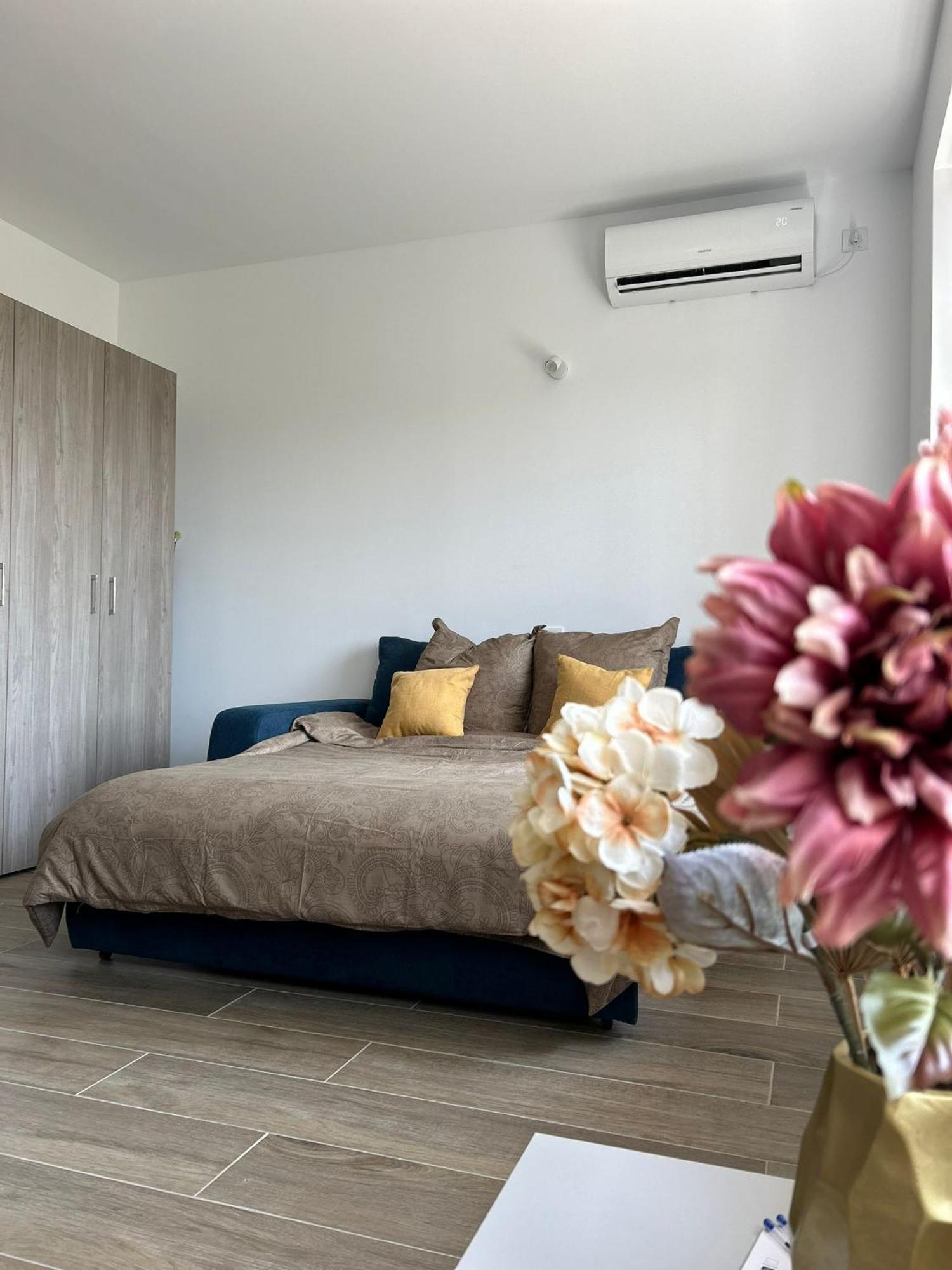 Summit Stay Apartment Бухарест Екстер'єр фото