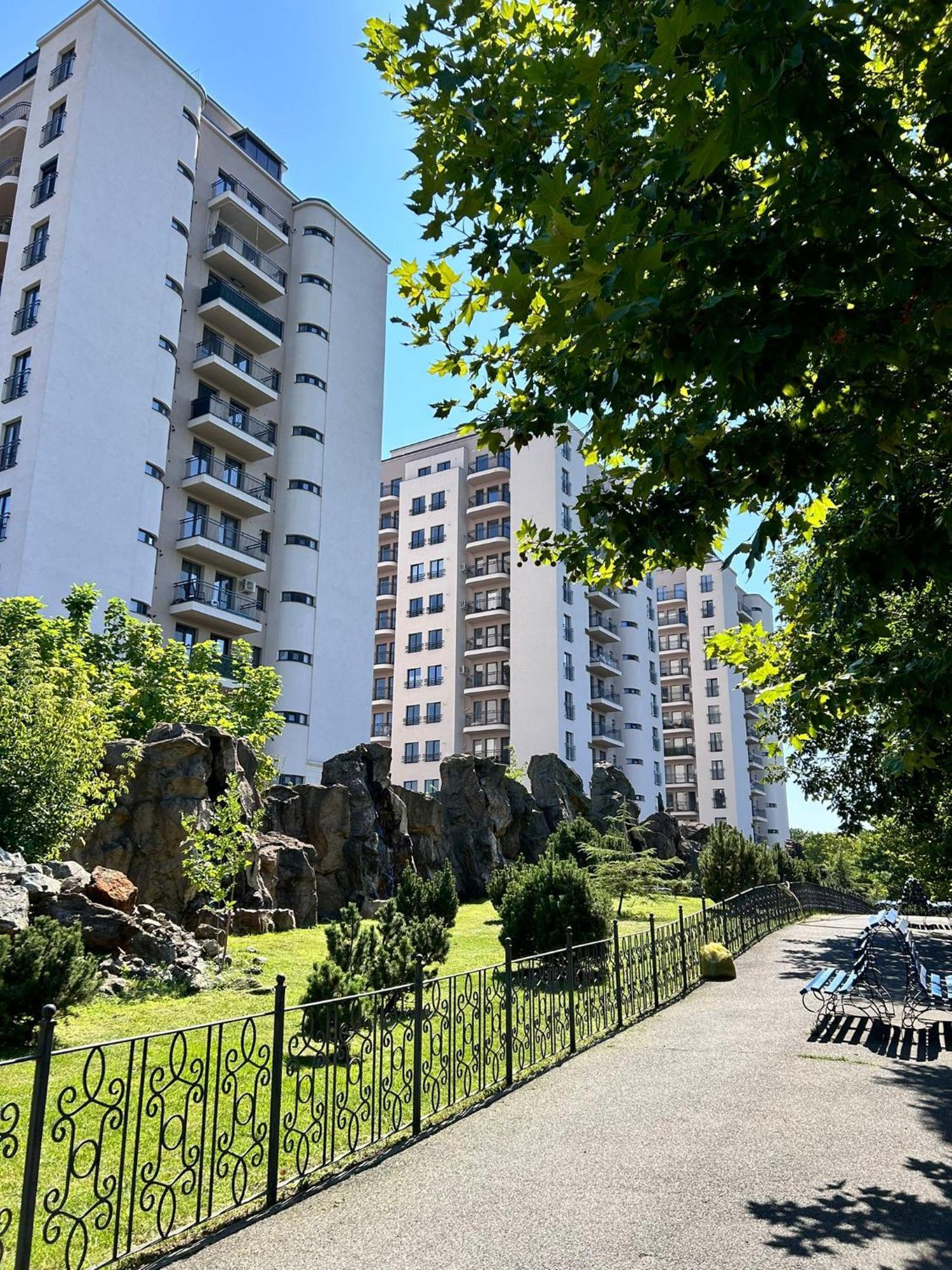Summit Stay Apartment Бухарест Екстер'єр фото